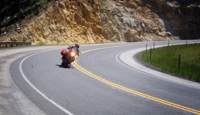 motorcycle cornering posture